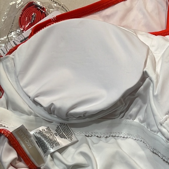 Michael Kors Signature Feather One Piece - Picture 12 of 16